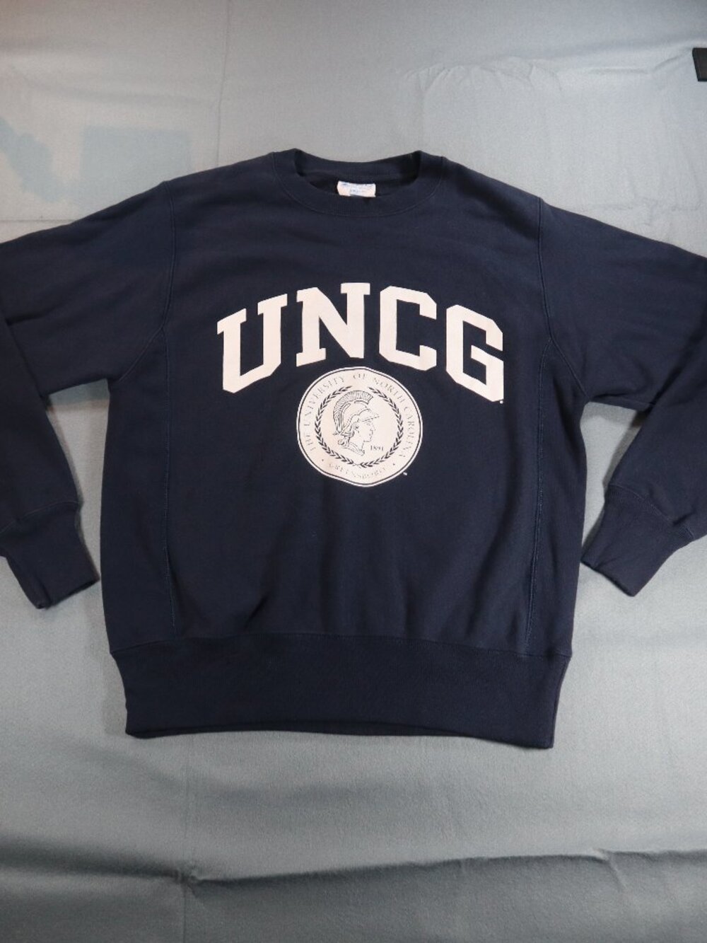 Vitg Champion Reverse Weave UNCG Spartans Sweatshirt Mens S Navy Blue Pullover